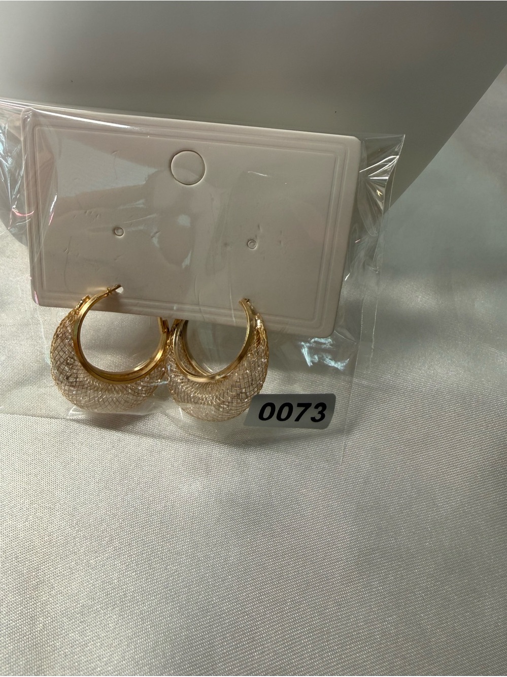 Gold Textured Mesh Hoop Earrings Statement Hoops Lightweight Glam NWT - Picture 7 of 7